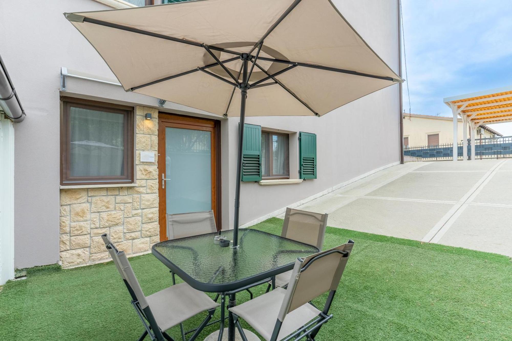 -Free Pool And Parking- Garda House Apartments Castelnuovo del Garda Ngoại thất bức ảnh