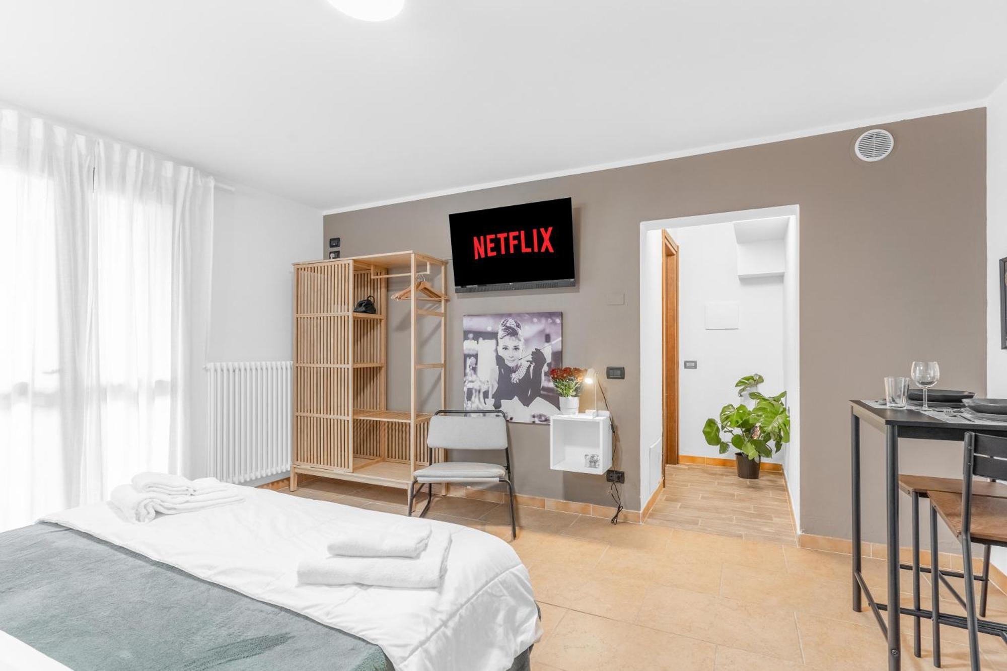 -Free Pool And Parking- Garda House Apartments Castelnuovo del Garda Ngoại thất bức ảnh
