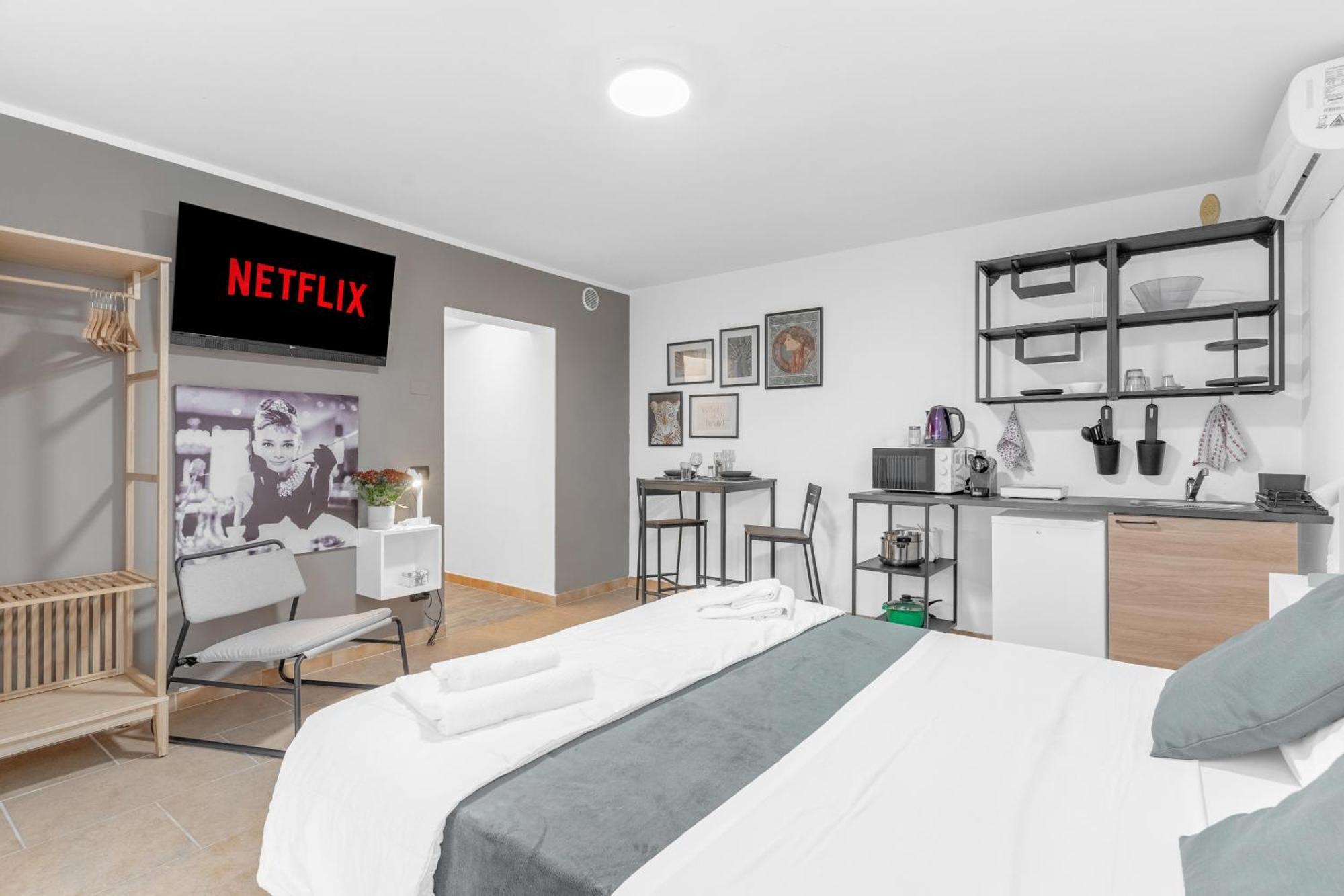 -Free Pool And Parking- Garda House Apartments Castelnuovo del Garda Ngoại thất bức ảnh